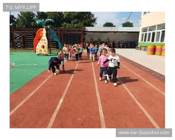 《轻松掌握足球规则:趣味漫画带你了解比赛的每一个细节》 《轻松掌握足球规则:趣味漫画带你了解比赛的每一个细节》